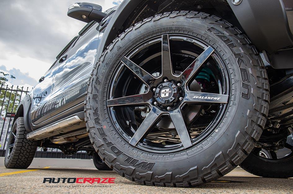 FORD RANGER AVALANCHE GLOSS BLACK MILLED ACCENTS